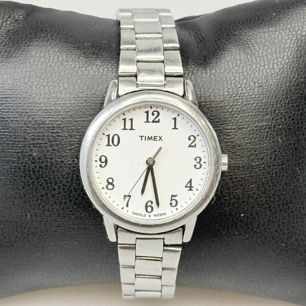 Timex Indiglo Womens 30mm Watch White Dial Silver Tone Snap Closure Band EUC